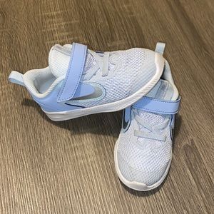 Periwinkle Nike sneakers